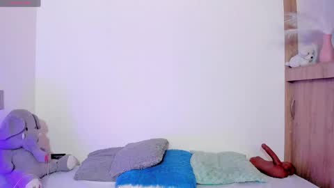 T I A N A online show from 06-02-26, 12:18