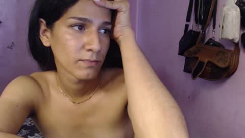 Snapshot of tianiiss_sweet chatting on 11-13-25, 08:30 Tiana online show from 11-13-25, 08:30