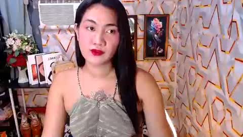 Snapshot of tiarrafoxs chatting on 02-05-26, 12:10 tiarrafoxs online show from 02-05-26, 12:10