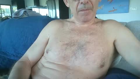 JustMe online show from 02-01-25, 04:44