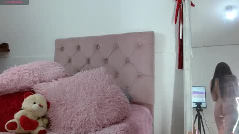 Tifanny online show from 02-11-25, 05:18