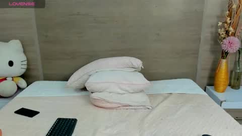 Snapshot of tifany_chill1 chatting on 05-20-26, 06:58 Tifanny online show from 05-20-26, 06:58