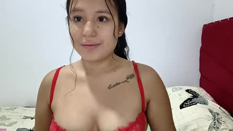 Snapshot of tifany_peres chatting on 06-15-26, 08:27 tifany_peres online show from 06-15-26, 08:27