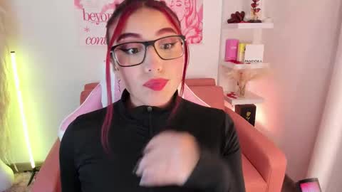 Tiffany online show from 03-30-26, 01:17