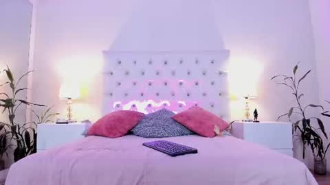 Tifanny  online show from 07-17-26, 07:52