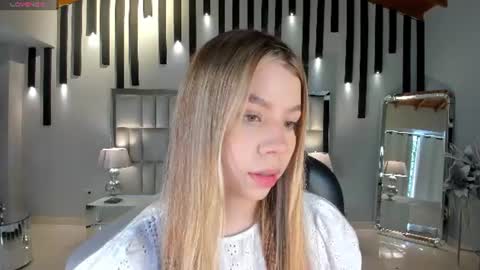 Snapshot of tiffannysins chatting on 06-14-26, 04:53 Tiffanny Sins online show from 06-14-26, 04:53