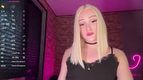 Amira online show from 02-08-26, 01:25