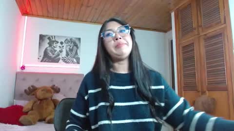 Snapshot of tiffany_beauty18 chatting on 10-09-25, 04:21 Tifanny online show from 10-09-25, 04:21