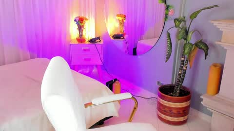 Tiffany Becker online show from 05-29-26, 01:09