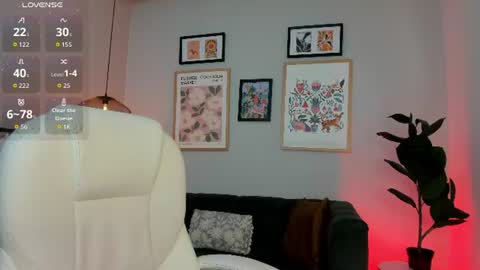 Snapshot of tiffany_low chatting on 06-11-26, 03:54 tiffany_low online show from 06-11-26, 03:54