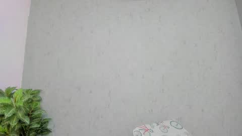 tiffany_mendez online show from 11-24-25, 12:05