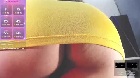 Snapshot of tiffany_teressa chatting on 02-24-25, 01:24 tiffany theressa online show from 02-24-25, 01:24