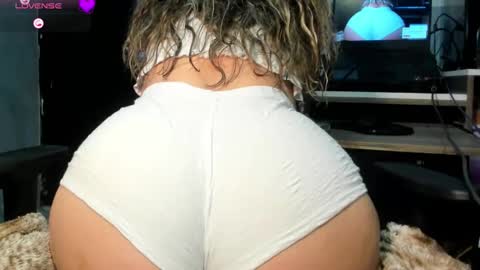 Snapshot of tiffany_teressa chatting on 09-23-25, 02:14 tiffany theressa online show from 09-23-25, 02:14