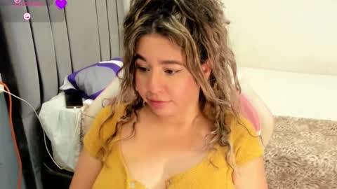 Snapshot of tiffany_teressa chatting on 09-30-25, 04:28 tiffany theressa online show from 09-30-25, 04:28