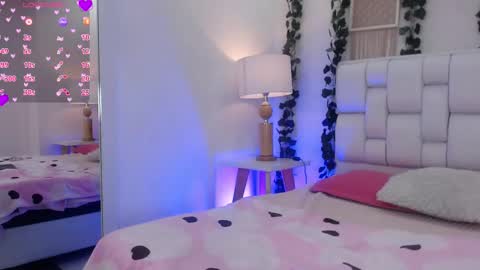 Snapshot of tiffanygh_ chatting on 11-26-25, 07:48 Tiffany online show from 11-26-25, 07:48