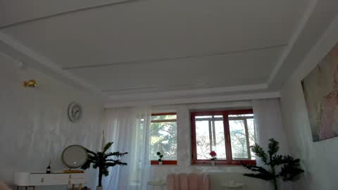 Tiffany Houston online show from 01-19-25, 08:18