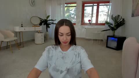 Tiffany Houston online show from 03-05-25, 07:16