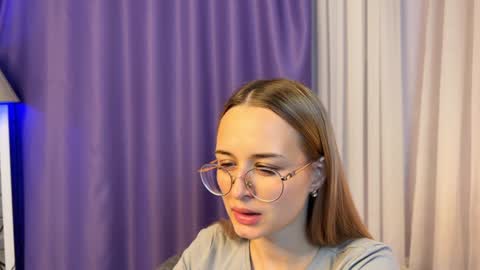 Snapshot of tiffanyhunt chatting on 01-06-25, 02:14 Tiffany online show from 01-06-25, 02:14