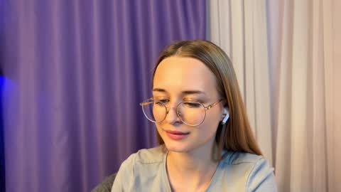 Snapshot of tiffanyhunt chatting on 01-06-25, 05:16 Tiffany online show from 01-06-25, 05:16