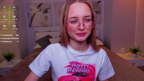 Snapshot of tiffanyhunt chatting on 02-04-25, 01:38 Tiffany online show from 02-04-25, 01:38