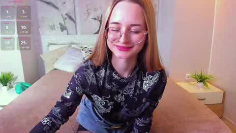 Snapshot of tiffanyhunt chatting on 02-20-25, 02:35 Tiffany online show from 02-20-25, 02:35