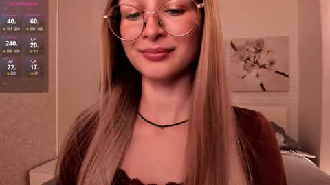 Snapshot of tiffanyhunt chatting on 09-18-25, 01:57 Tiffany online show from 09-18-25, 01:57