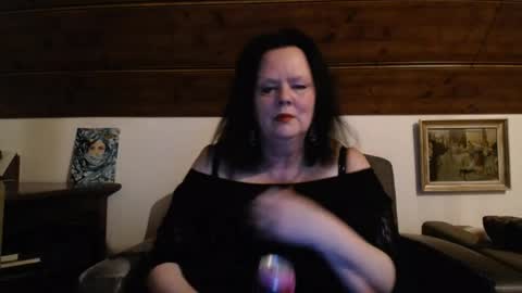 TiffanyMature online show from 04-28-26, 08:14