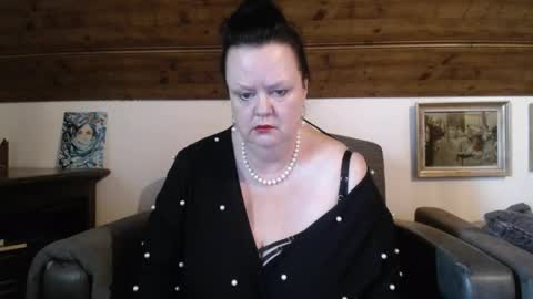 TiffanyMature online show from 05-15-26, 07:37