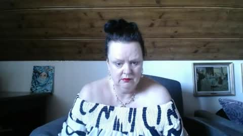 TiffanyMature online show from 05-26-26, 09:38