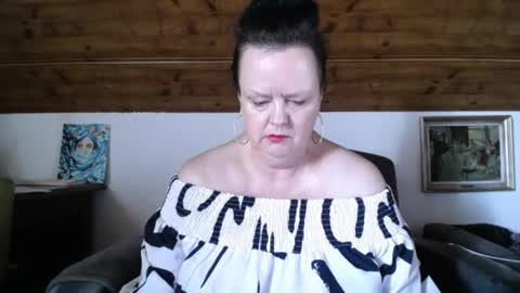 TiffanyMature online show from 07-24-26, 09:29