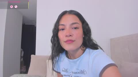 Snapshot of tiffanyrusso chatting on 07-27-26, 05:36 TIFFANY online show from 07-27-26, 05:36