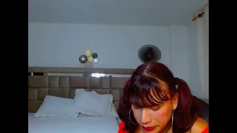 Snapshot of tiffanythickxox chatting on 05-27-26, 01:57 Tiffany online show from 05-27-26, 01:57