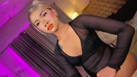 Snapshot of tiffanyvalentinex chatting on 07-18-26, 09:29 Tiffany online show from 07-18-26, 09:29