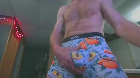 Snapshot of tigars36 chatting on 12-29-24, 07:17 Tigars36 online show from 12-29-24, 07:17