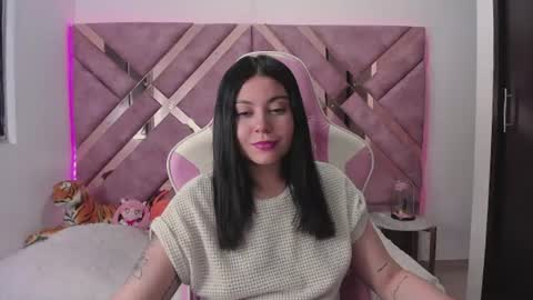 Snapshot of tigerbaby_ chatting on 06-11-26, 02:00 Ana online show from 06-11-26, 02:00