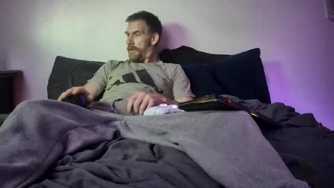 Snapshot of tiggity19 chatting on 06-11-26, 11:52 Tiggity23 come stroke my 9 cock with ne online show from 06-11-26, 11:52