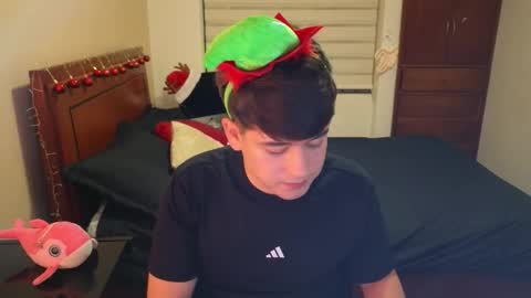 Snapshot of tightncuteass chatting on 11-08-25, 12:55 Camilo online show from 11-08-25, 12:55