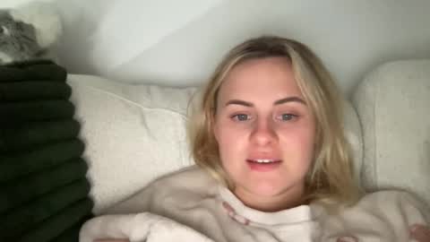 Lexi online show from 11-24-25, 05:07