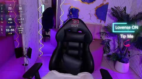 Tiiana online show from 05-22-26, 03:13
