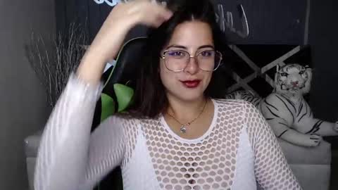 Tiina  online show from 01-11-25, 10:40