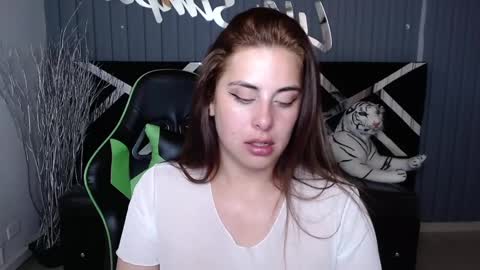 Tiina  online show from 01-18-25, 04:53