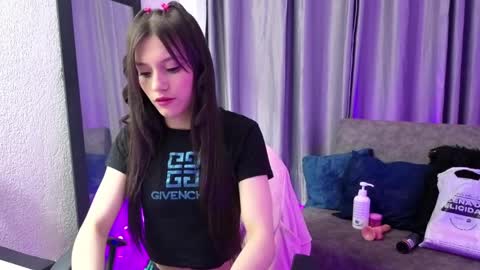 tiinajonus_ online show from 04-06-26, 03:59