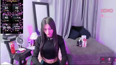 Snapshot of tiinajonus_ chatting on 05-26-26, 04:30 tiinajonus_ online show from 05-26-26, 04:30