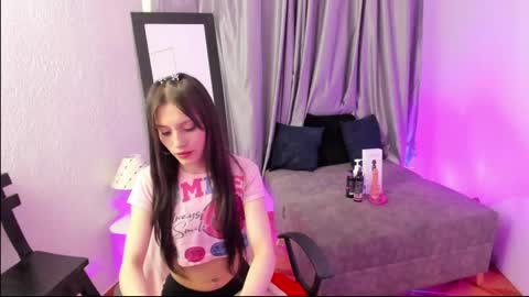 Snapshot of tiinajonus_ chatting on 05-28-26, 04:43 tiinajonus_ online show from 05-28-26, 04:43