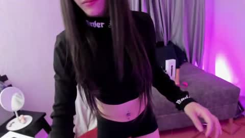 Snapshot of tiinajonus_ chatting on 06-11-26, 04:21 tiinajonus_ online show from 06-11-26, 04:21