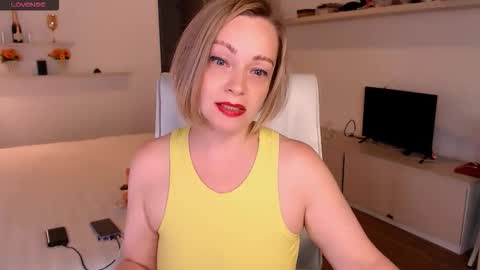 Tilly online show from 11-27-25, 07:49