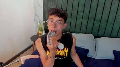 Tim Fox online show from 02-05-25, 08:04