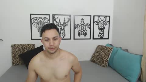 Snapshot of tim_and_sam chatting on 01-11-25, 05:10 Timothy and Santy online show from 01-11-25, 05:10