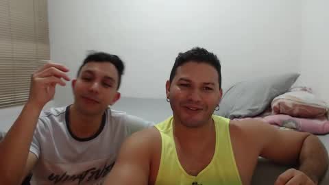 Snapshot of tim_and_sam chatting on 10-09-25, 02:20 Timothy and Santy online show from 10-09-25, 02:20