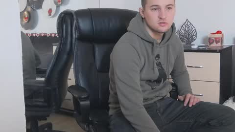 ask me online show from 02-08-25, 02:16